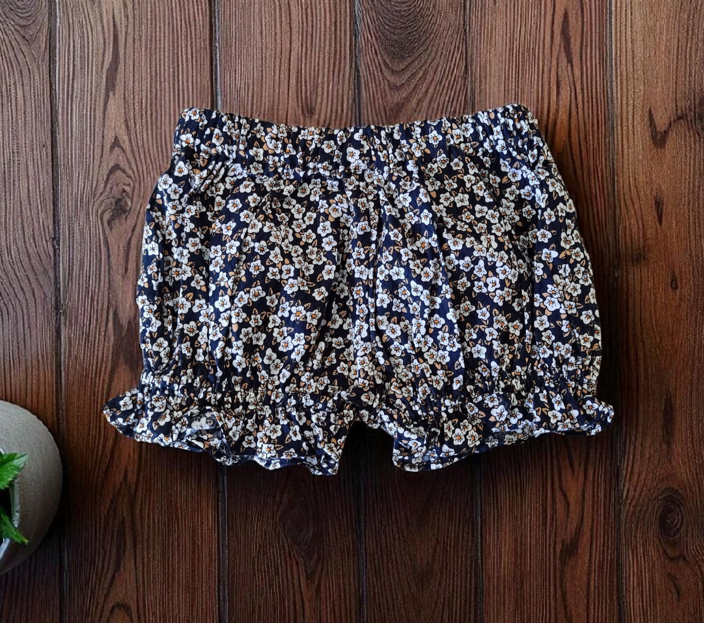 Ensemble tunique et bloomer fleurie. 1 an
