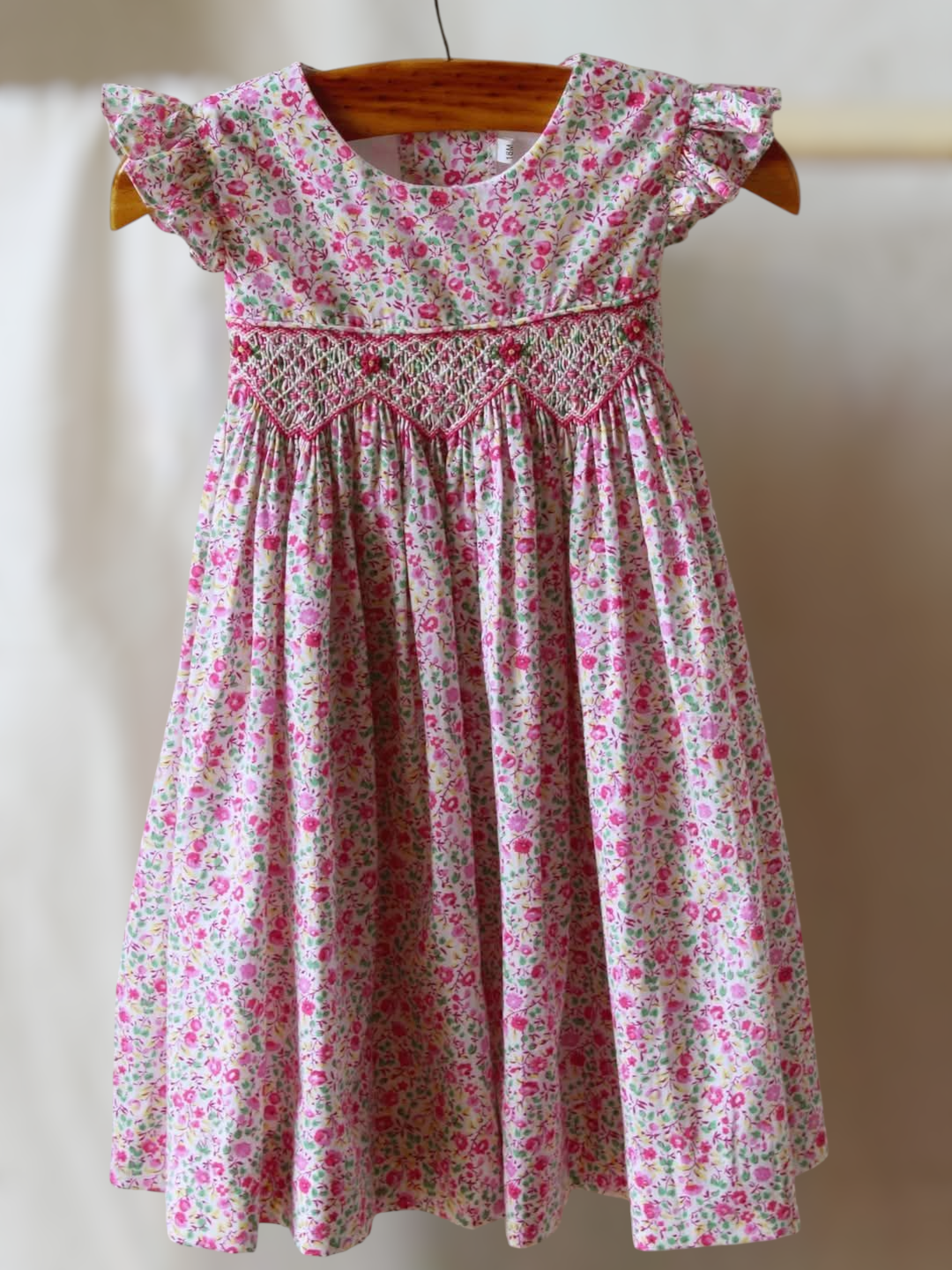 Magnifique robe à smocks fleurie été. 8 ans