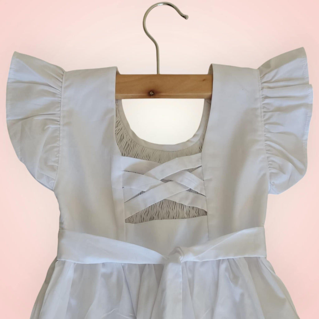 Robe blanche cérémonie. Robe demoiselle d’honneur. Robe smockée