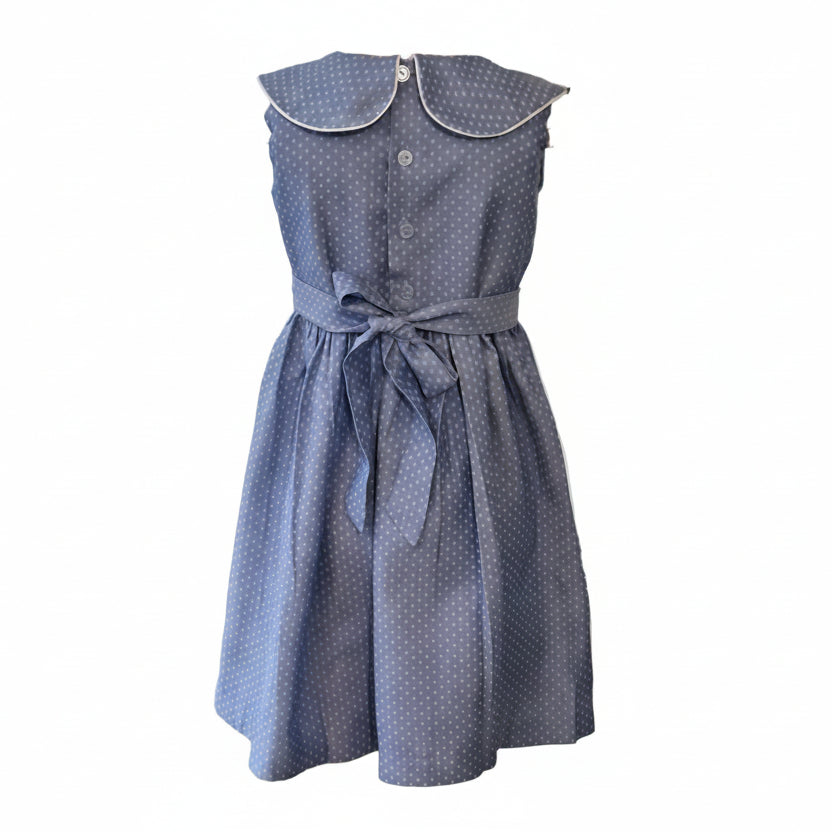 Robe smockée à pois bleus