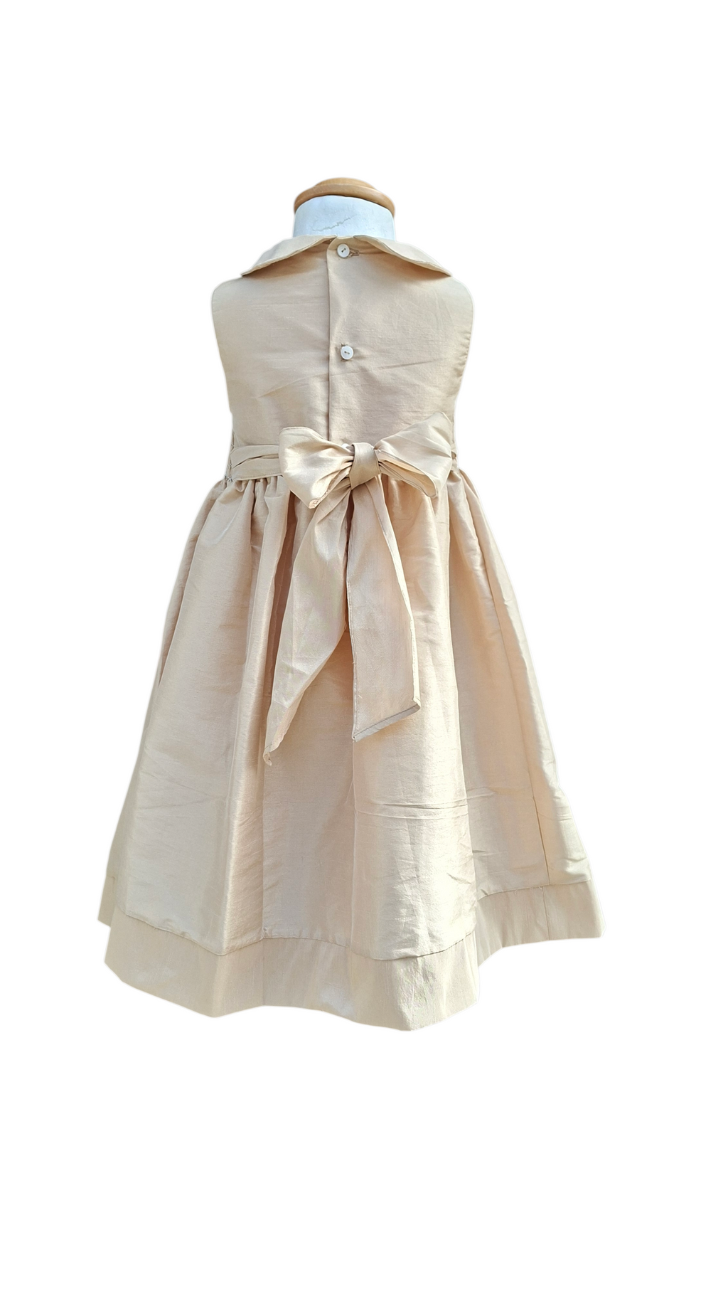 Robe en soie dorée, smockée à la main. Robe 6 ans. Pièce unique
